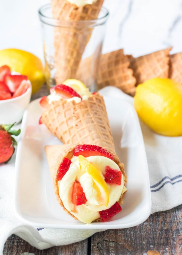 Limonlu Cheesecake Külahları: Pratik ve Serinletici Bir Lezzet Deneyimi